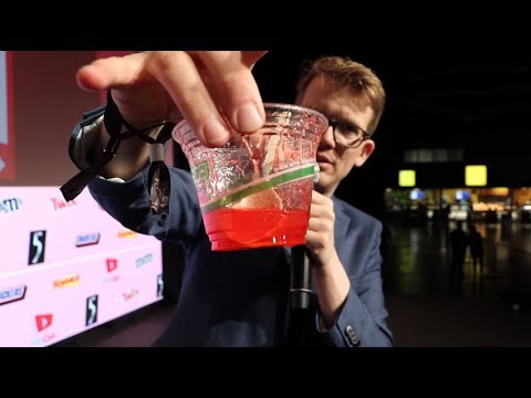 ハンクが400以上のGushersのジュースを消費することで (In Which Hank Consumes the Juice of Over 400 Gushers)