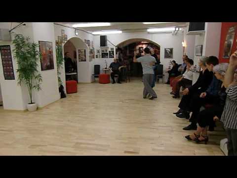  Felipe Zarzar  and  Mamié Sancy  are  dancing  to  the  vals  "  Esquinas Portenas  "