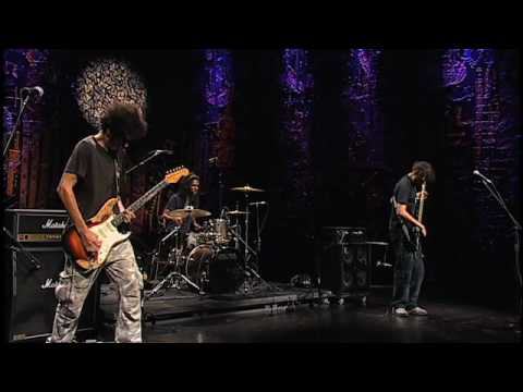 Macaco Bong | Noise James (Macaco Bong) | Instrumental SESC Brasil