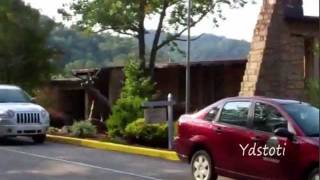 preview picture of video 'Hiking And Swimming At Buckhorn Lake State Park Resort Kentucky'