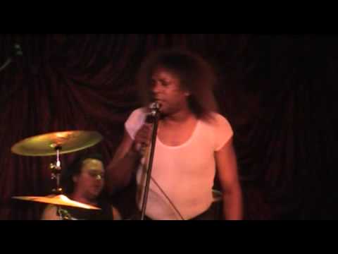 Kriss Famous - Immigrant Song