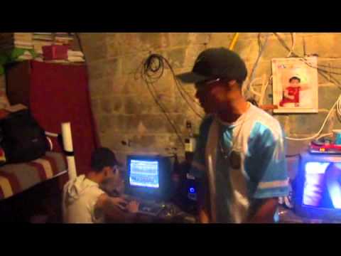 MC TITI - MEDLEY DE BANDIDO ♫[DJ TINHA E DJ BOLADO] 2012