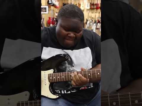 #Kingfish playing a 1989 #Fender #Stratocaster #NormansRareGuitars! 🔥 #throwback #2019 #straturday