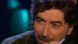 Se puede olvidar  a alguien? según Sabina