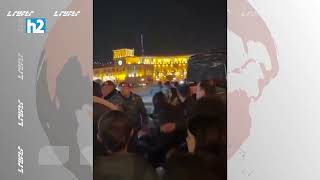 Ամոթ, 1000 ամոթ ձեզ, անշնորհքներ. ցուցարարը` ոստիկանին: Լրաբեր - 23.02.2022