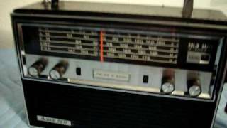 preview picture of video 'EARLY 70'S ALLIED 2671 MULTI-BAND SHORTWAVE RADIO'