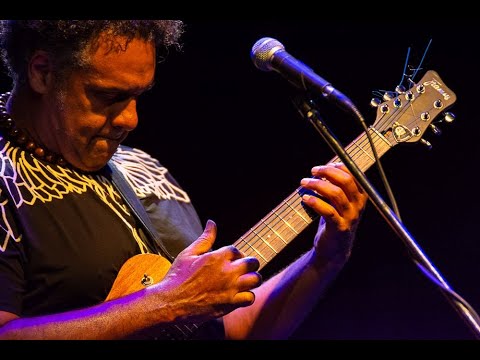 Jazzfest Bonn 2019: Jean-Paul Bourelly Trio, "Gil Groove"