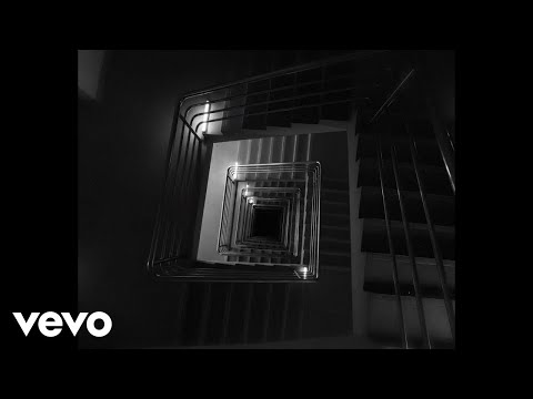 Young Miko - Plug (Type Shit) (Visualizer)