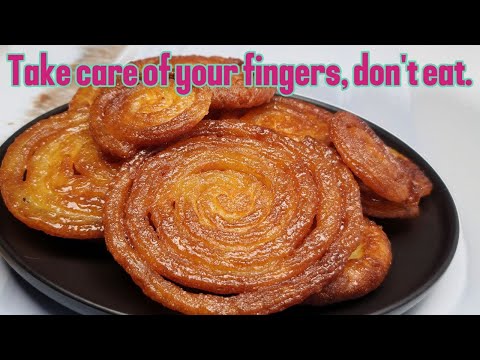 Discover the Deliciousness of Syrian Mushabak: Semolina Rings Recipe Revealed