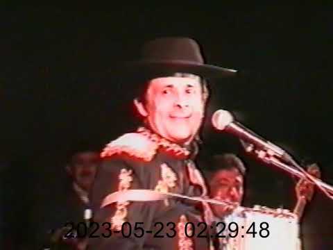 PRESENTACIÓN DE A. TARRAGÓ ROS Y LA BANDA PUEBLERA EN MAIPÚ (BA) - CARNAVAL DE LA AMISTAD - 1993.
