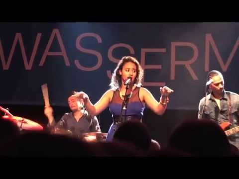 Mayra Andrade - Les mots d'amour - Live in Berlin (5/17)