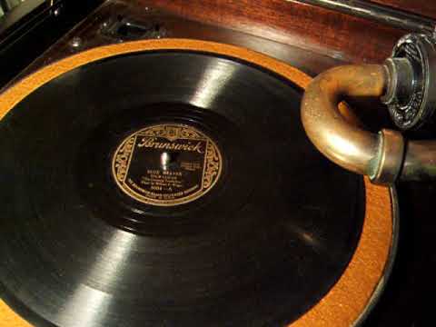 Nick Lucas - the crooning Troubadour - Blue Heaven - 1927 Brunswick 78rpm Record