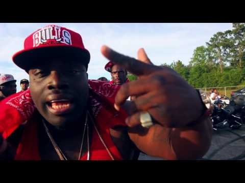 D'Black ft. Tune, Dead End Redd, Ace Boogie, Sleep Dawg, P.T. - Bickin Back Boolin