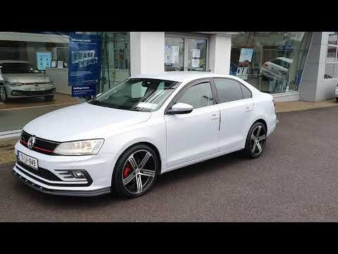 171LH1949 - 2017 Volkswagen Jetta Highline 2.0TDI FSH  deal and deliver 15,...