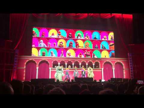 Opening Muppet Show Theme Live on Stage.