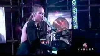 Alicia Keys   Distance And Time (Live)