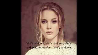 She&#39;s not me - Zara Larsson pt.1 (Lyrics)
