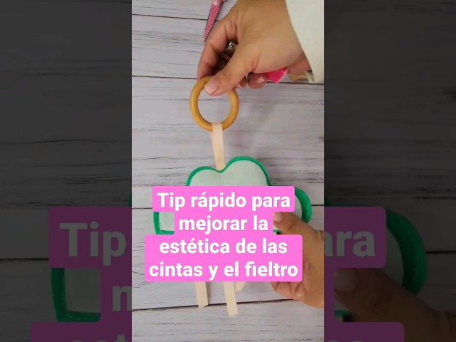 Vídeo relacionado con Cepillo de fieltro de lana con cerdas suaves, herramienta de limpieza eficaz para eliminar el polvo y las partículas de aplicaciones de bordado y costura (pequeño)
