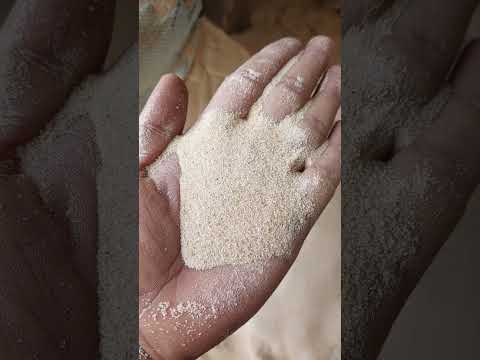 Graded silica sand
