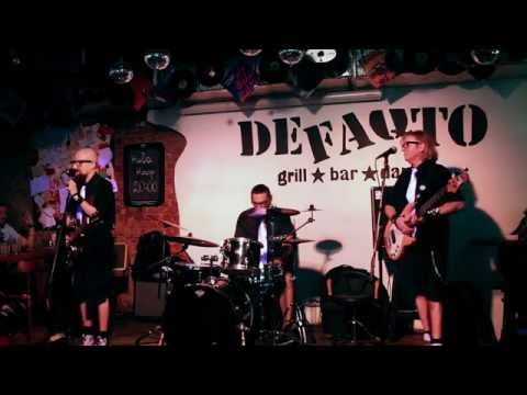 Hula Hoop - Vízisí ("Водные лыжи") by Tamás Deák (Тамаш Деак), Nu Pogodi theme