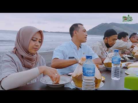 sunset dinner pantai tengah watu ulo