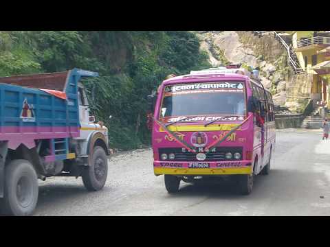 De Lumbini a Pokhara de ônibus
