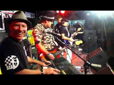 The Skatoons live at Help for Heroes - Aug 2012 - Lanzarote