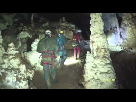 Speleo Lot-l'igue de Saint Sol-Lacave-ballade souterraine-oeuvre d'art souterraine-oeuvre d'argile