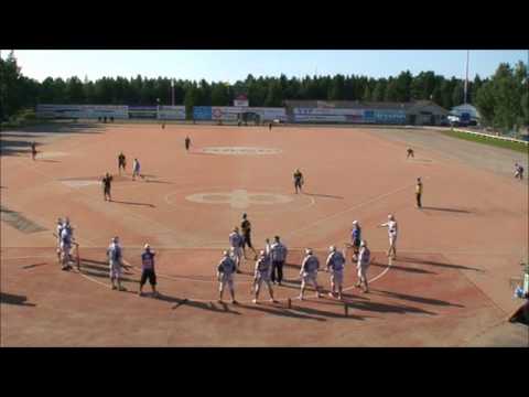 Sami Haapakoskea hassutetaan Rännärillä.