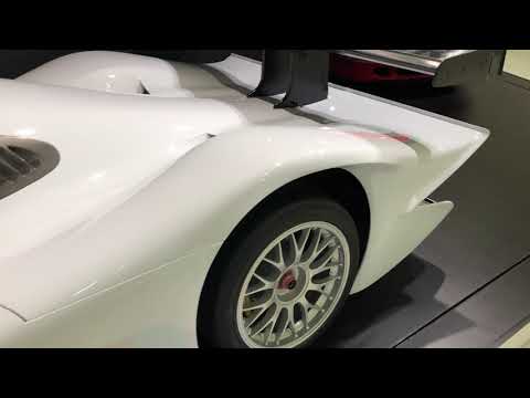 1998 911 GT1 Straßenversion (street version)