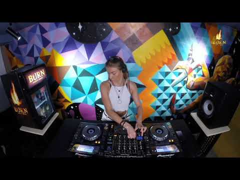Hanna - Live @ Radio Intense 09.08.2018