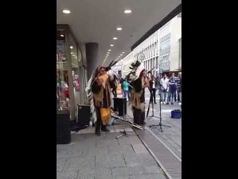 Despacito Live _ Street Singer