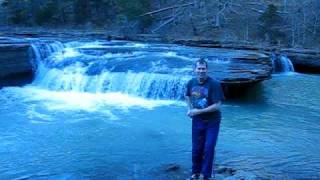 preview picture of video 'Haw Creek Falls Polar Bear'