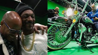 💯 Snoop Dogg surprises Warren G with a motorcycle and El Camino for his 50th birthday
