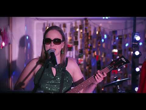 Mamma Maria – The Tadpoles