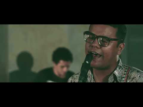 Santi - Ari Sousa