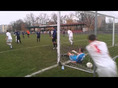 Bramka na 3:2 w meczu Zatoka Braniewo - DKS Dobre Miasto 11.11.14r