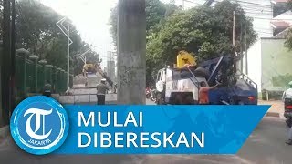 Pascabentrok di Depan Gedung DPR, Petugas Mulai Bersihkan Sisa-sisa Bentrok