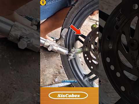 bengkel kreatif bikin alat khusus lepasin ban luar! #shorts
