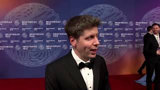 Should AI be open source?