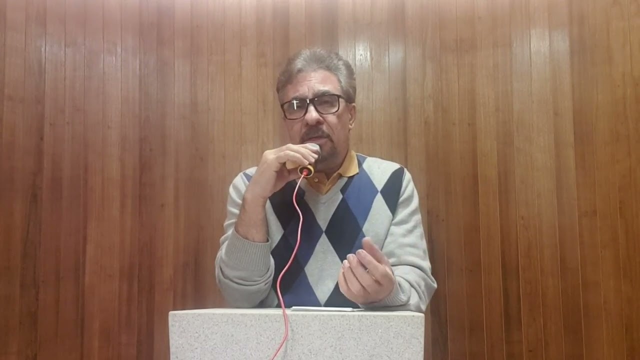 ATITUDES INADEQUADAS AO LER NA MISSA