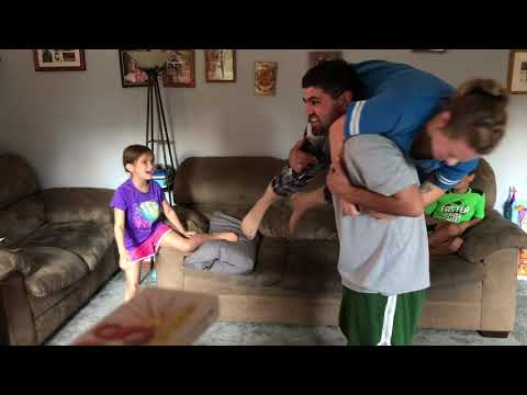 #couplesliftandcarrychallenge #familyliftandcarrychallenge The lift and carry challenge