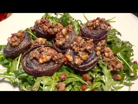 WellVille Rezepte - Gebackene Rote Zwiebel Mit Walnuss Salsa