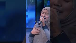 Download lagu Izzla- Ku Kunci Rindu Buatmu 2023 mp3