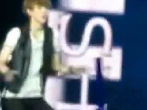 2012.09.22 SMTOWNJKT - SHINee "Love Like Oxygen" (Sehun focused)