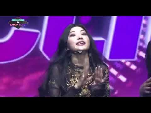 Wooah was feeling the character she was imitating 😂😭