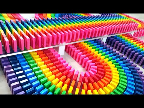 Stunning Rainbow Dominoes Arrangement From Finnish Artist