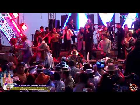 Pasantes 2024 Señor Exaltación de Escara: Sr. Jhonny Condori B. Sra. Jhanet Colque C. e hijos.