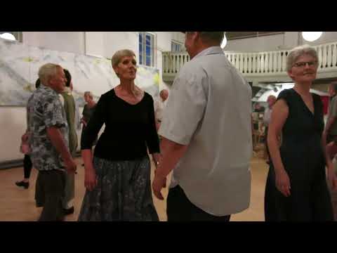 "Tretur" (DK) Læsøbal i Broby Gl. skole 02.09.2023