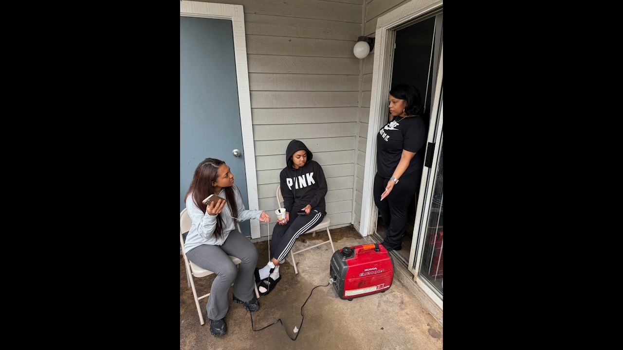 Lacreesha listens to Hope and Faith’s idea and tells them being a single mother is not for the weak